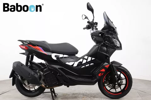 Aprilia SR GT 200 Sport