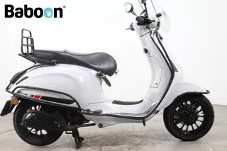 Vespa Sprint 25KM