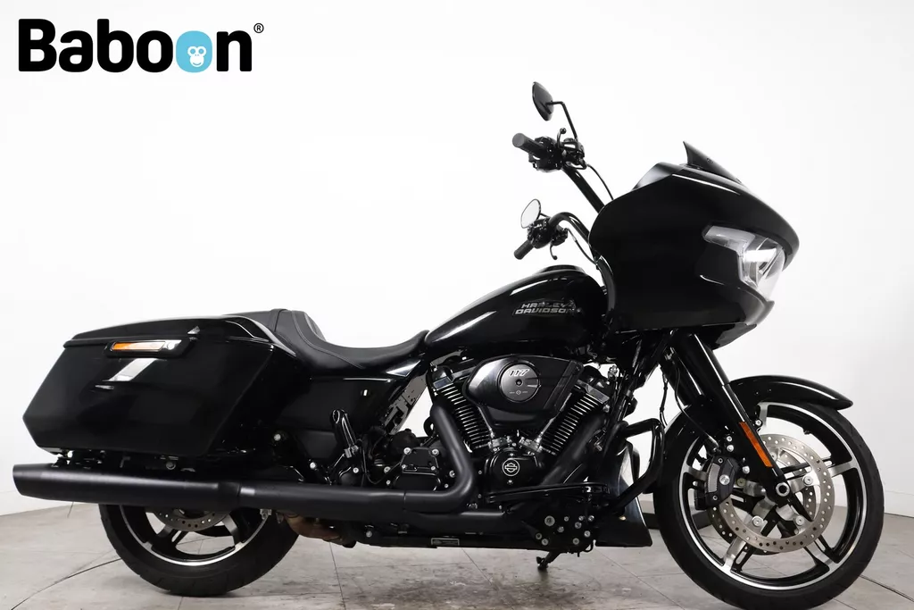 Harley-Davidson Road Glide FLTRX Custom 117