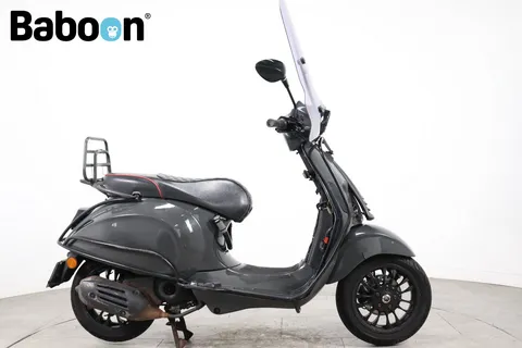 Vespa Sprint 25KM